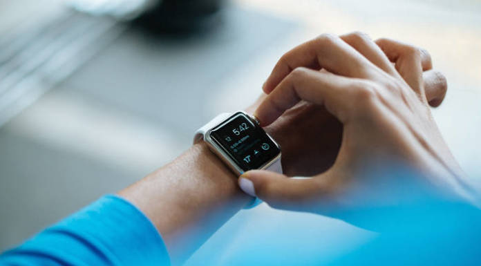 Smartwatch na prezent - czy warto kupić?